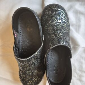 Stylish Black Mules for Women